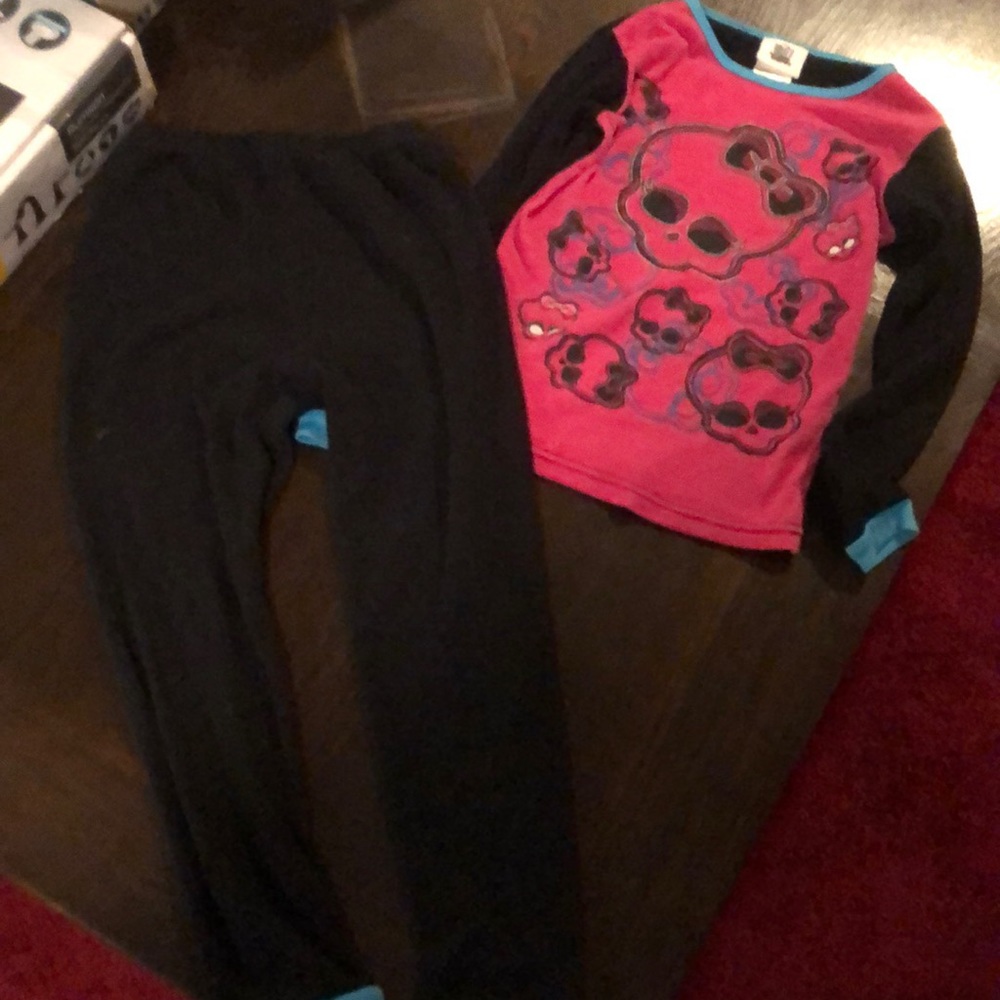 Girls Monster High pajamas